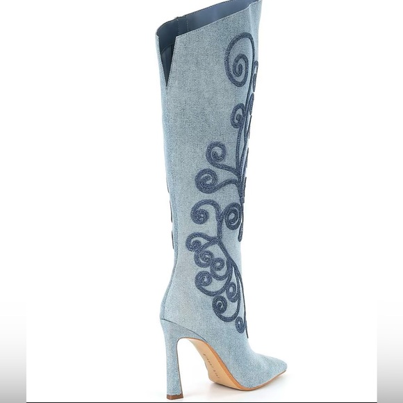 NWT Gianni Bini Powder Blue Tall Boots with Stiletto Heel and Swirling Design - Picture 2 of 5